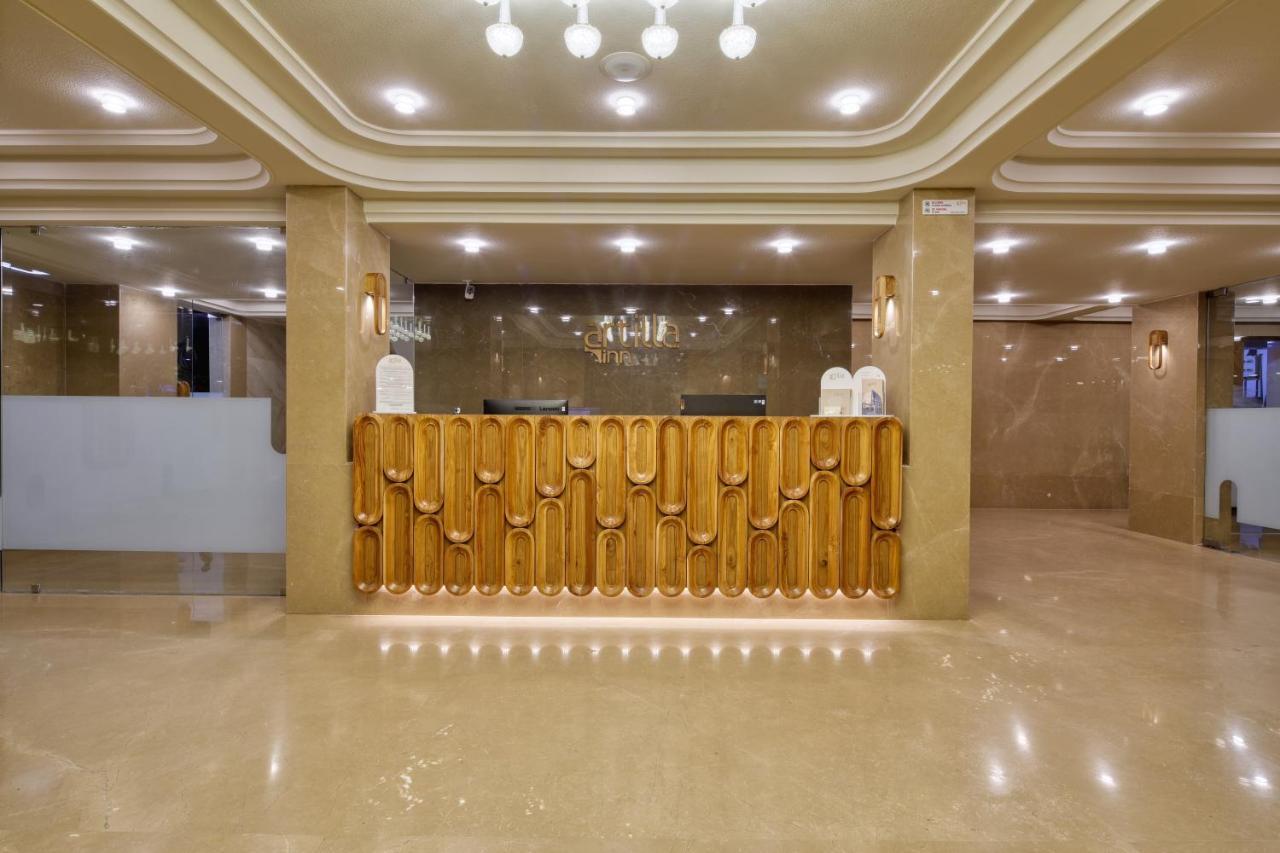 Artilla Inn Ahmadábád Kültér fotó